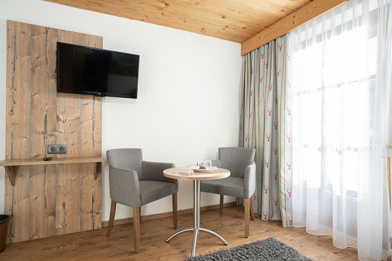Pension Berggeist Sölden Exteriör bild