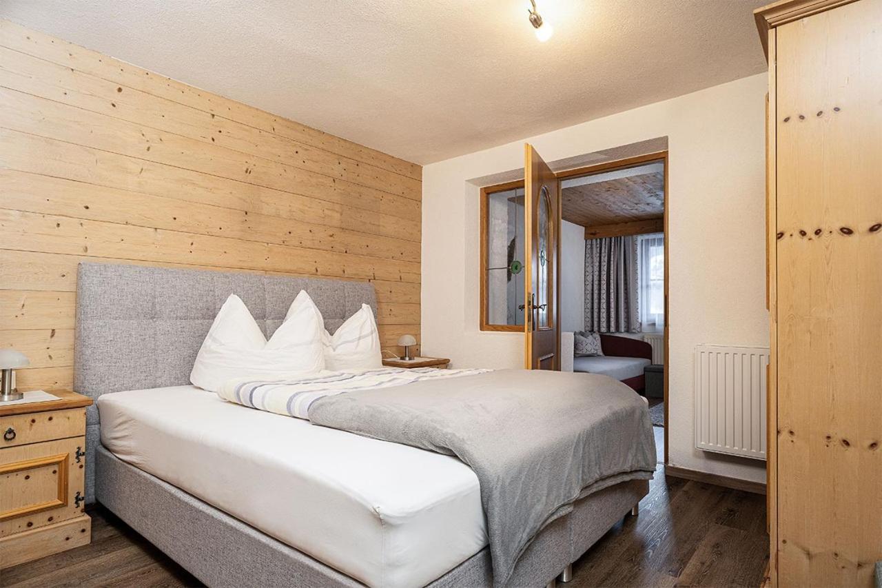 Pension Berggeist Sölden Exteriör bild