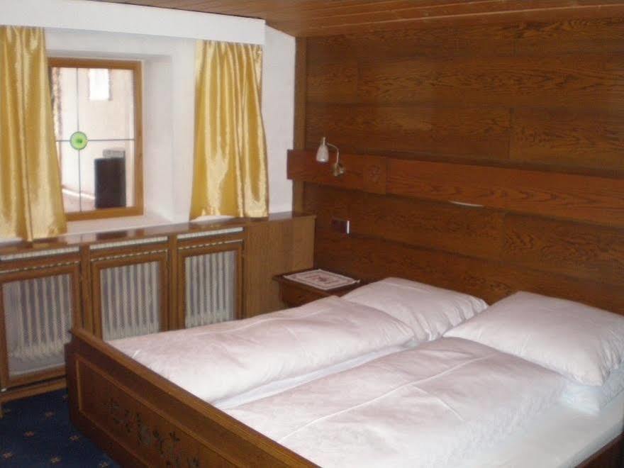 Pension Berggeist Sölden Exteriör bild